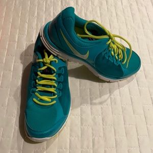 Nike Air Max Teal and Yellow